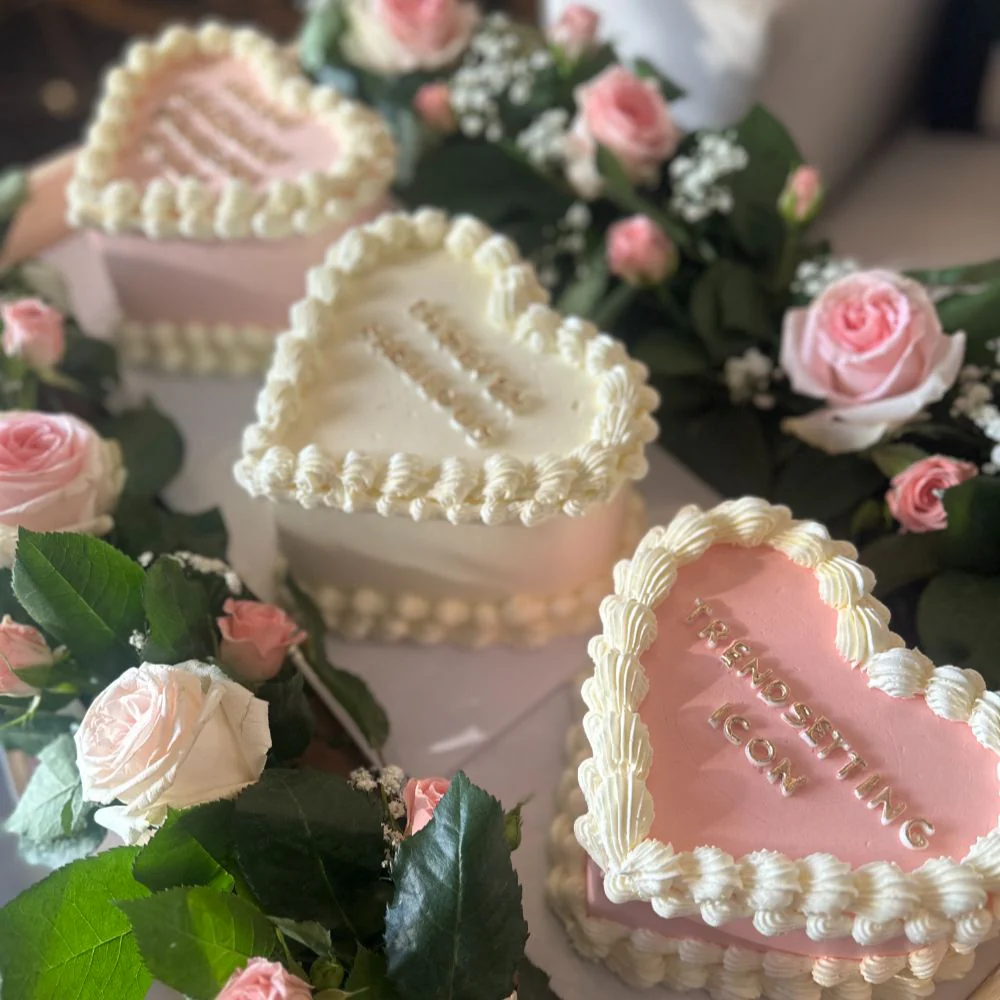 Cakes Tray - Image 9