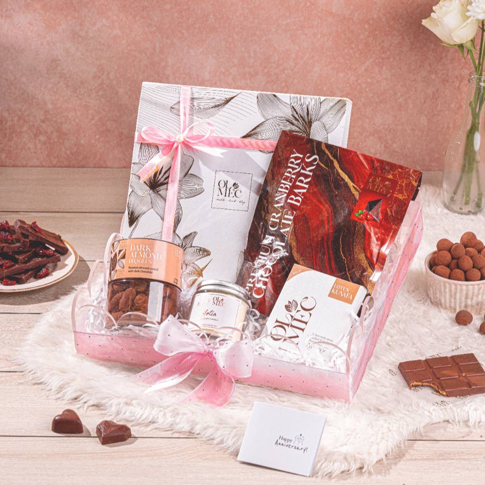 Forever Yours
Hamper