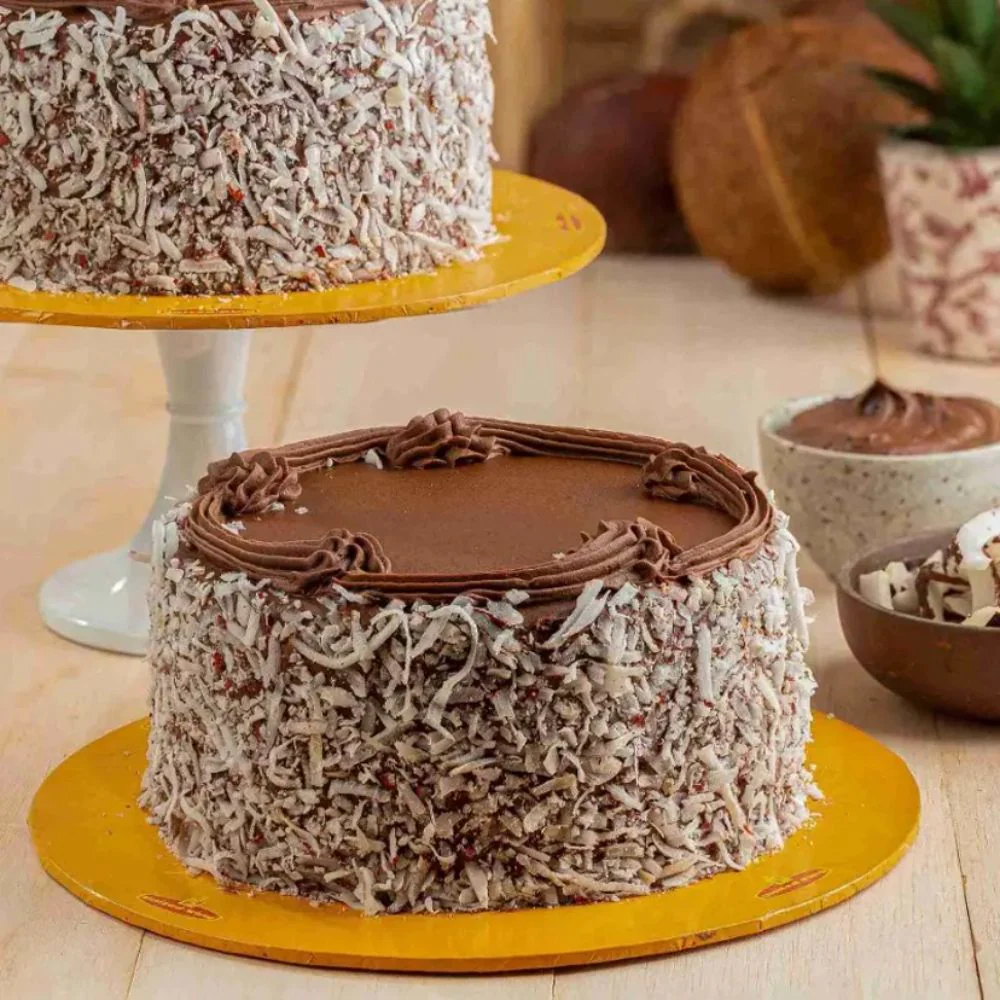 Lamington Cake 2lbs with Lavish Bouquet - Image 3