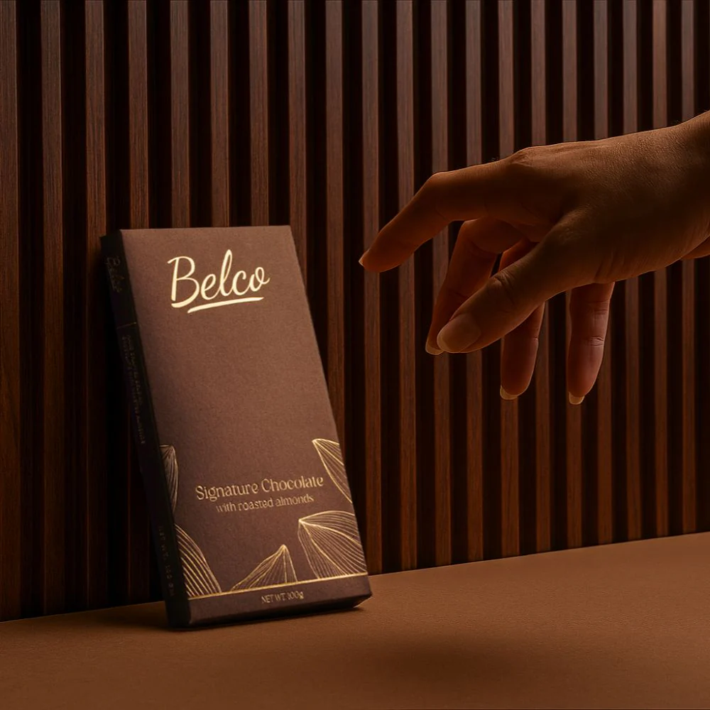 Plain Milk Chocolate Bar - Image 2