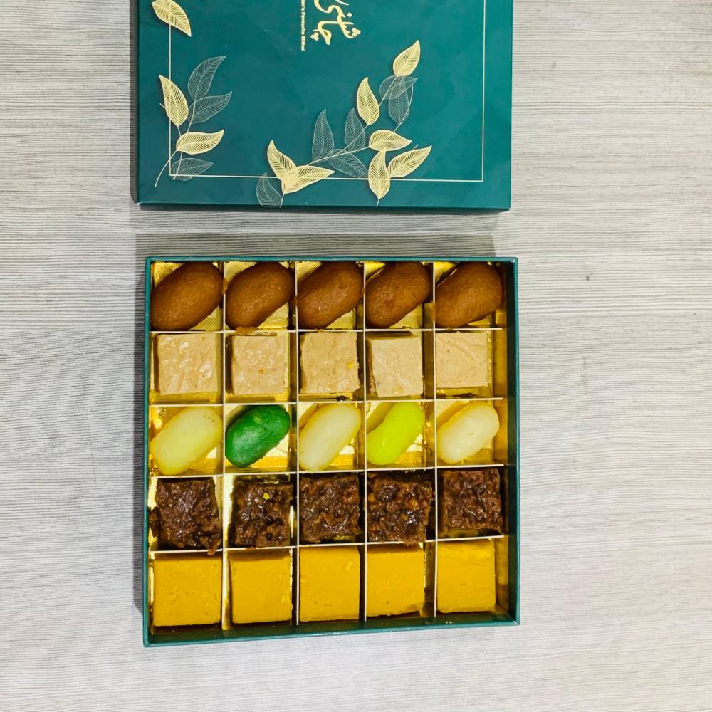 The Classic Favourites Box - 0.8kg